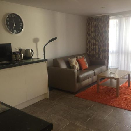 Cloverlea Cottages Бристоль Экстерьер фото